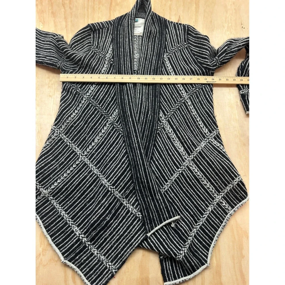 Sparrow‎ Anthropologie Lambswool Cardigan Sweater Womens M Black White Striped